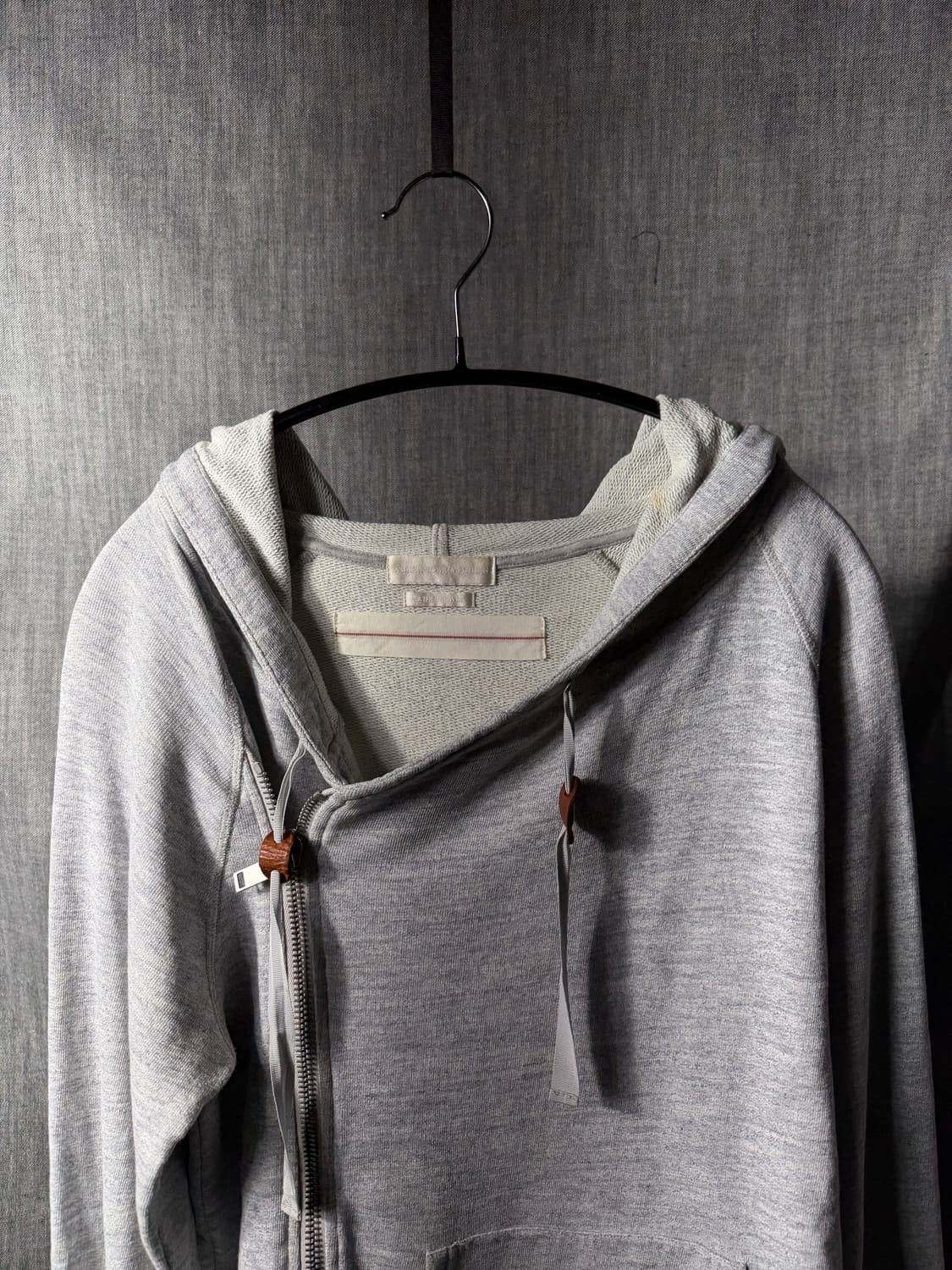 알렉산더 맥퀸 사선 비대칭 후드집업 상품이미지4