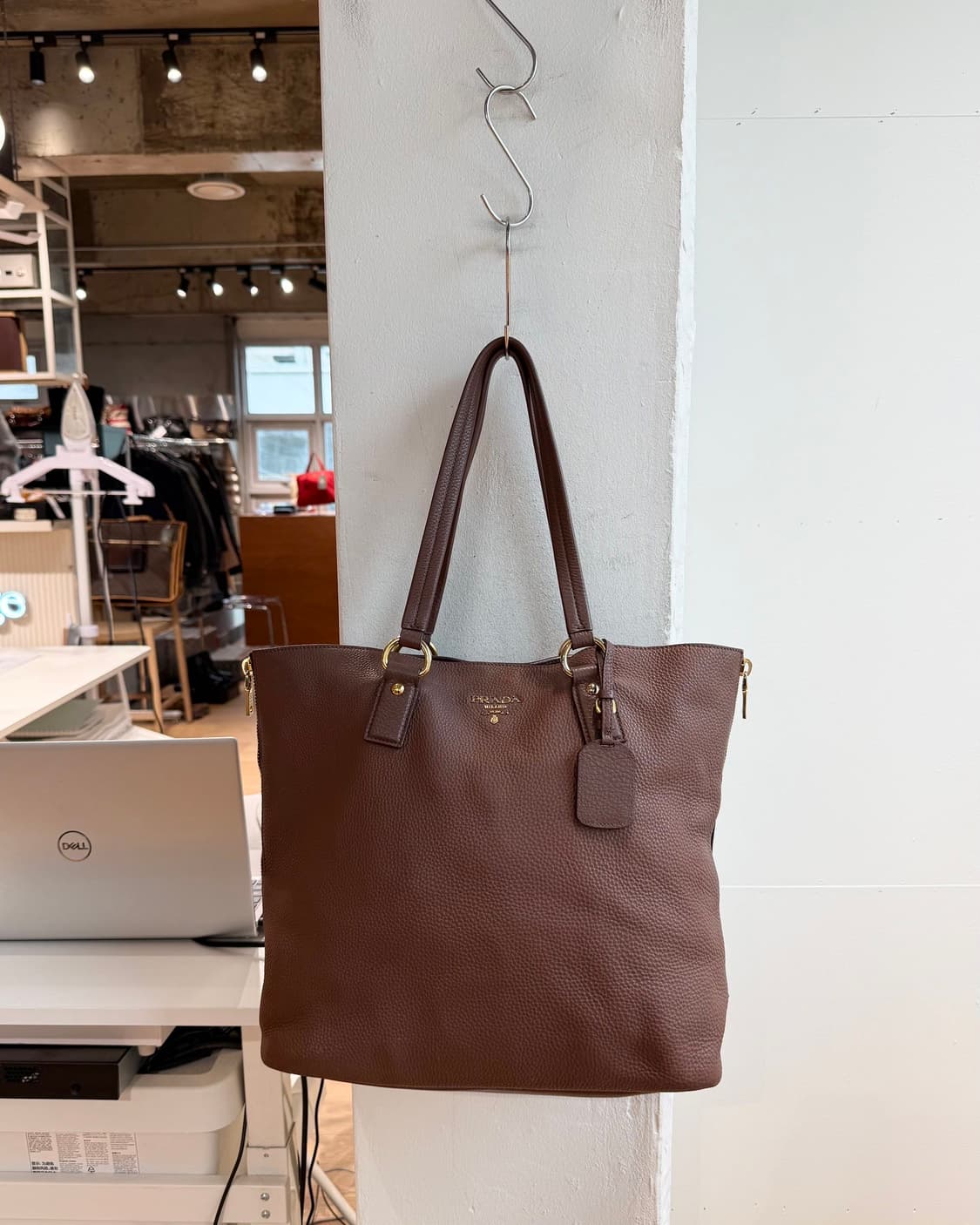 프라다 브라운 비텔로 다이노 집업 숄더백 상품이미지2