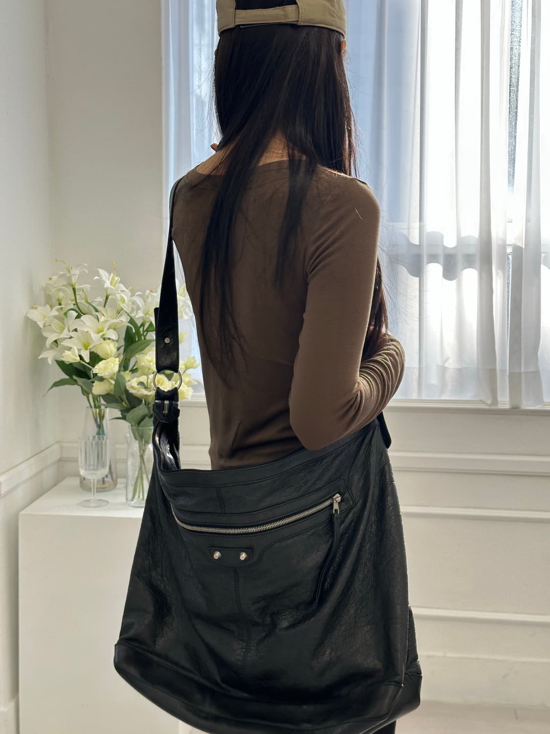 [A 정품] 발렌시아가 커리어 모터백 상품이미지9