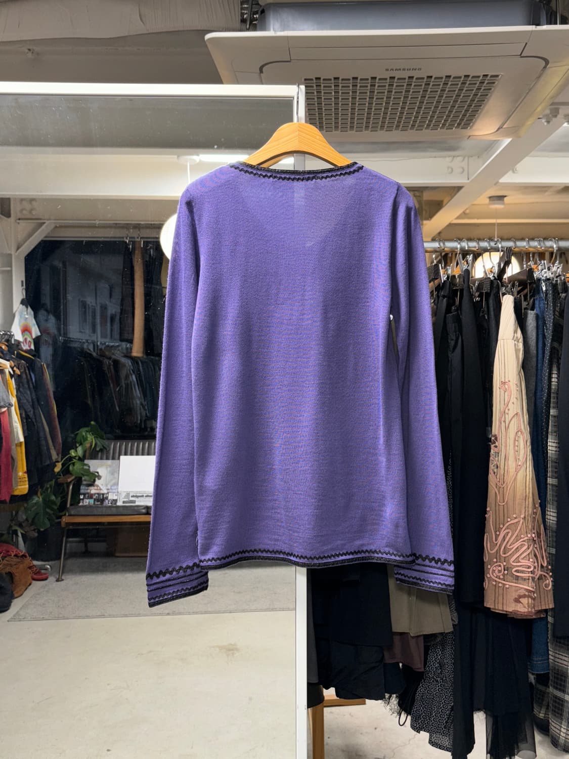 어나더 에디션 나폴레옹 니트 상품이미지2