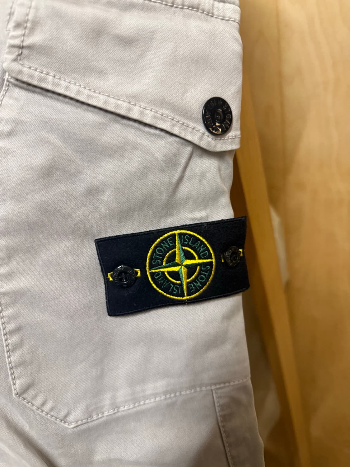 스톤아일랜드 조거 팬츠 베이지 상품이미지2