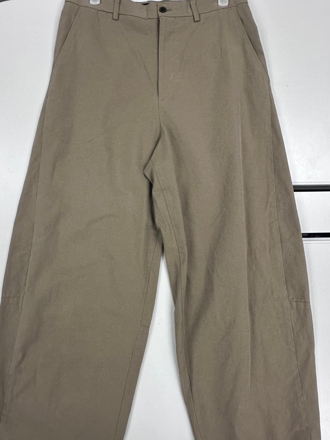 [3] 해칭룸 Wide Curve Trousers Beige 상품이미지3