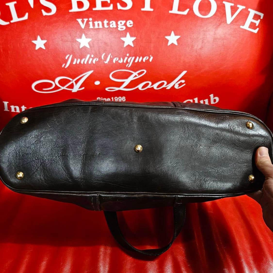 입생로랑(YSL) 뮤즈 브라운 레더 토트백 상품이미지9