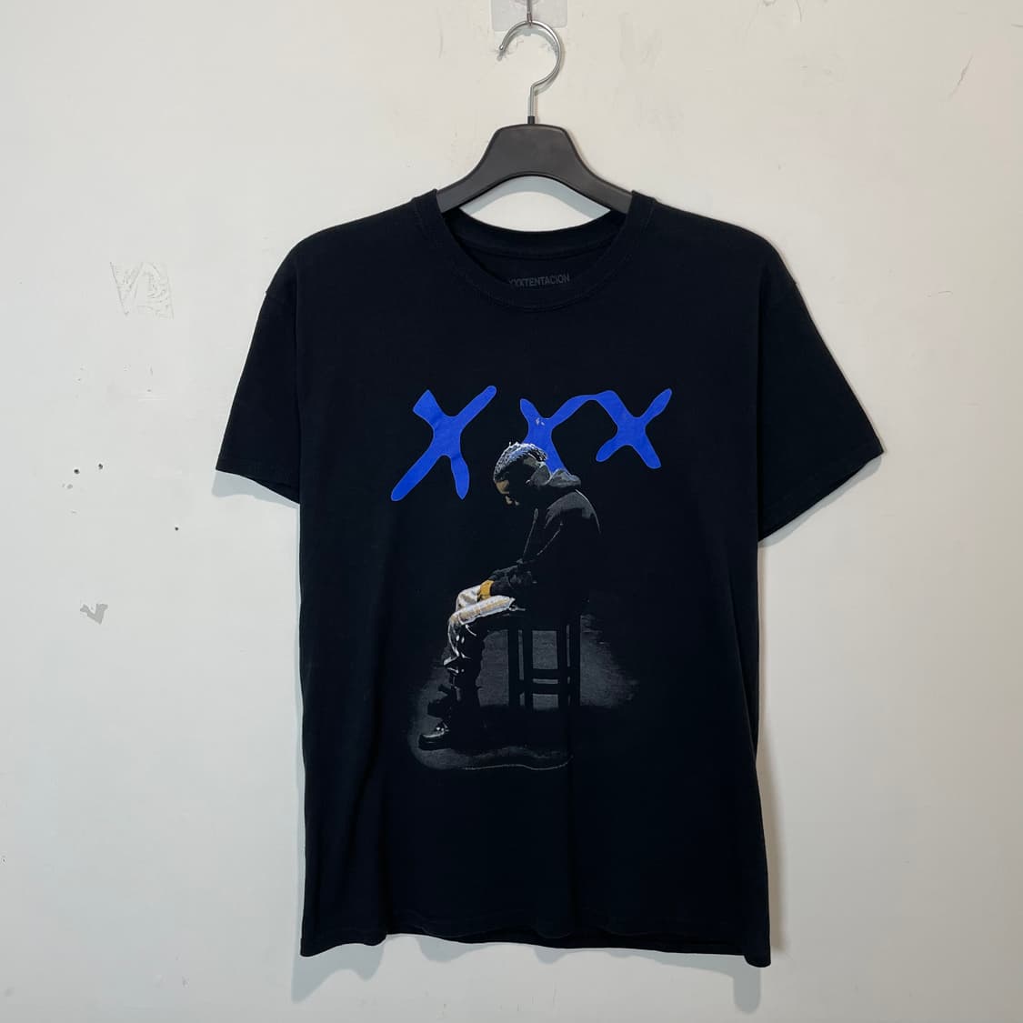 XXX텐타시온 그래픽 반팔티셔츠 블랙 상품이미지1