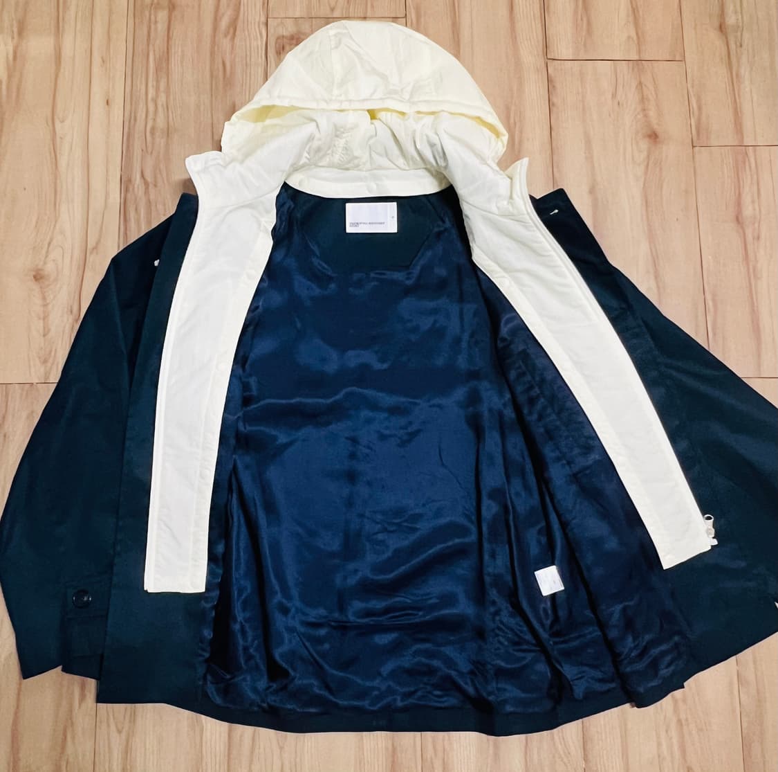 인뎁스리포트 Contrast Hoodie Mac Jacket Navy 상품이미지7