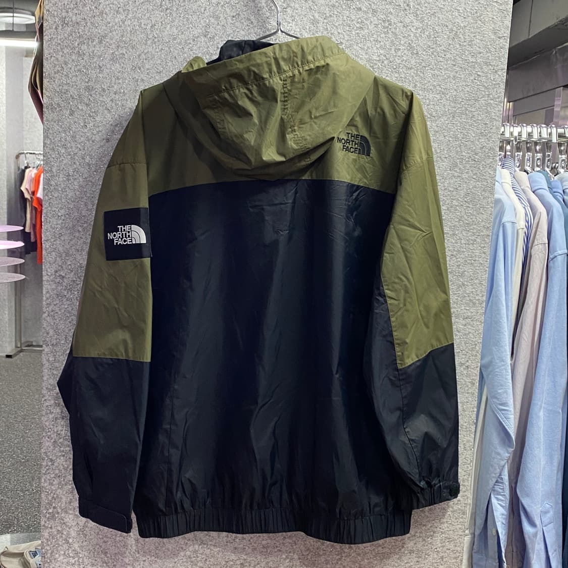 노스페이스 나일론 배색 후드 바람막이 B3426 상품이미지4