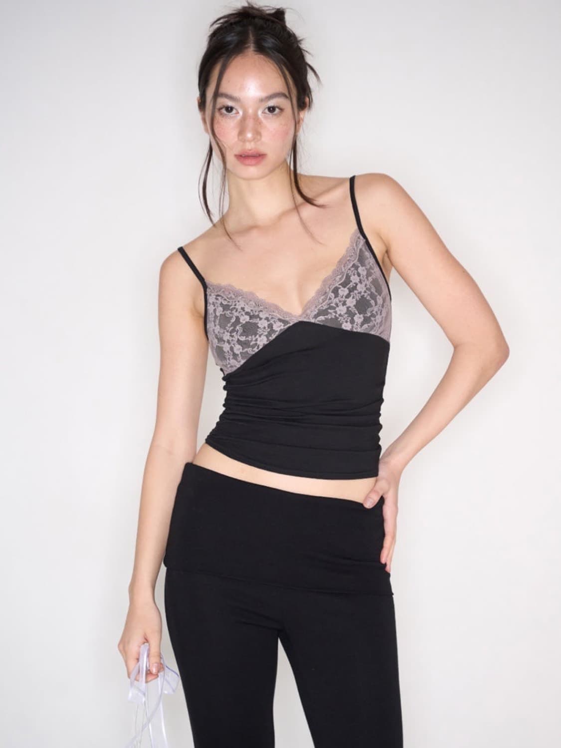 플리즈노팔로우 올리비아 레이스 셔링 슬리브리스 탑 블랙 상품이미지2