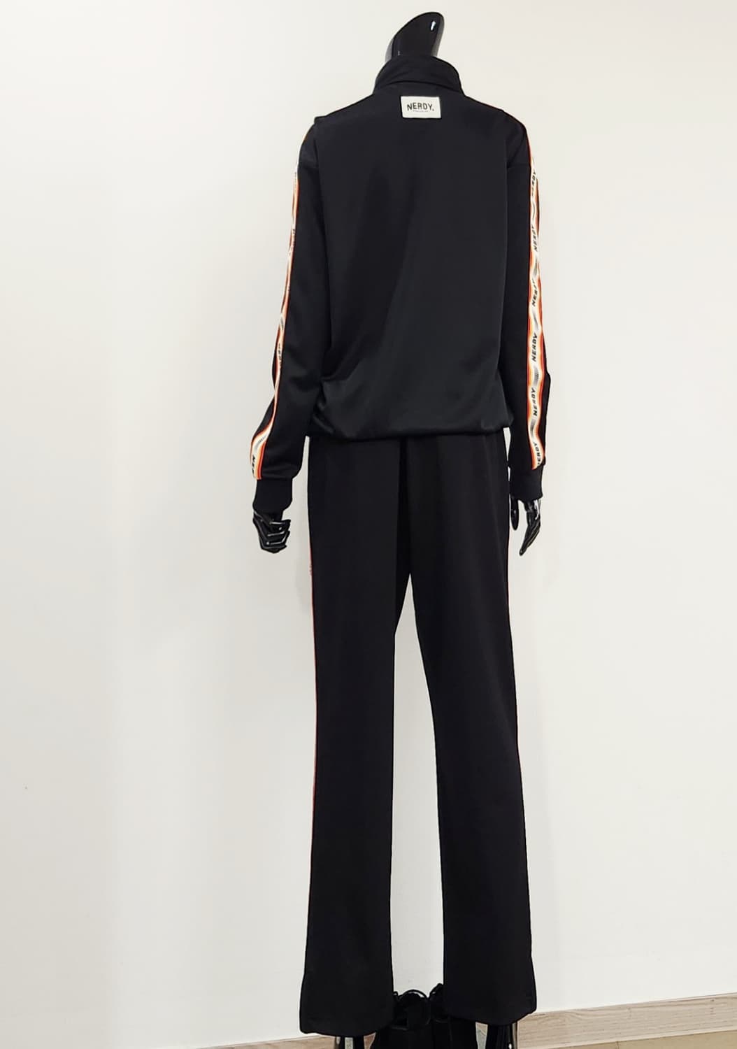 널디 블랙 트레이닝세트  상품이미지4
