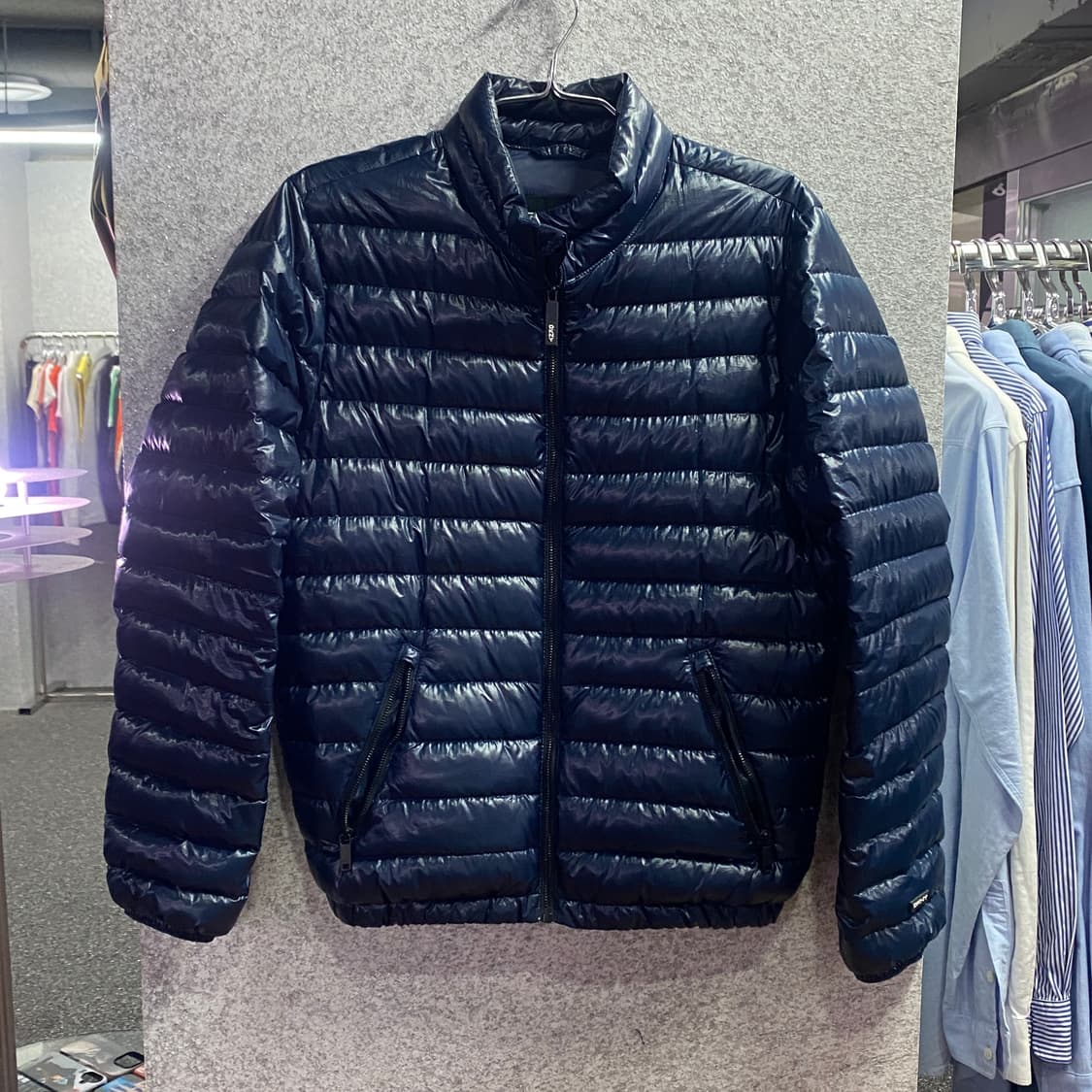 DKNY 네이비 퀄팅 경량패딩 B3173 상품이미지2