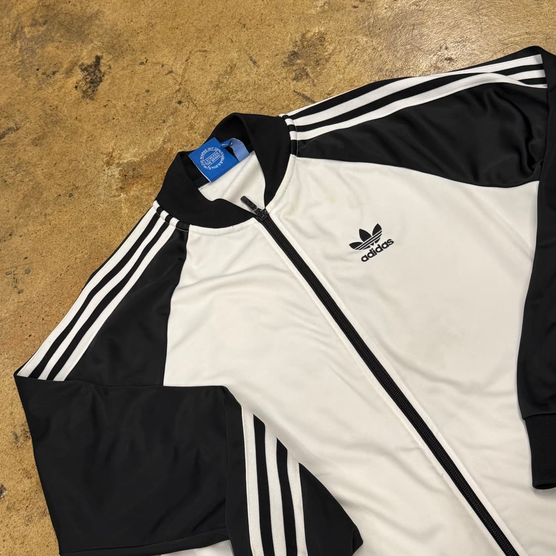 [정품/100] 아디다스 니고 베어 흰검 져지 트랙탑 b16 상품이미지1