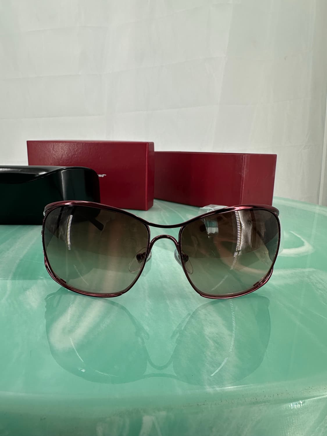 [정품 새상품 무료배송] 페라가모 여성 선글라스 상품이미지1