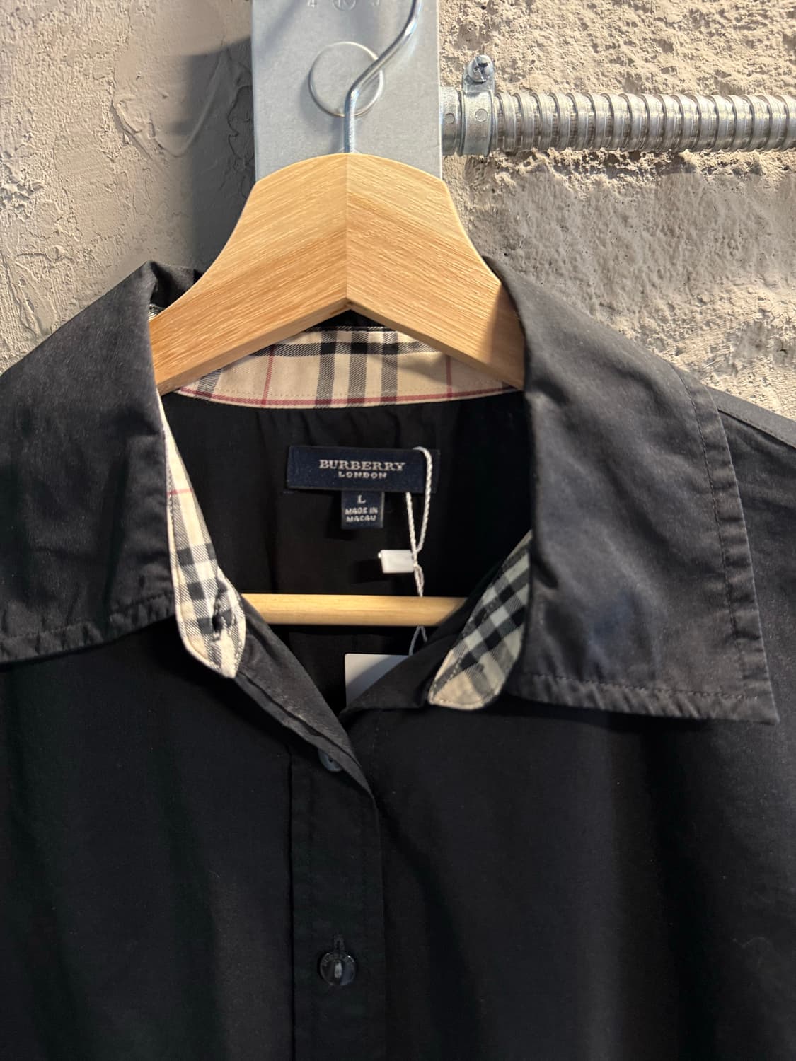 버버리 BURBERRY 블랙 체크 트리밍 셔츠 블랙 L 상품이미지4