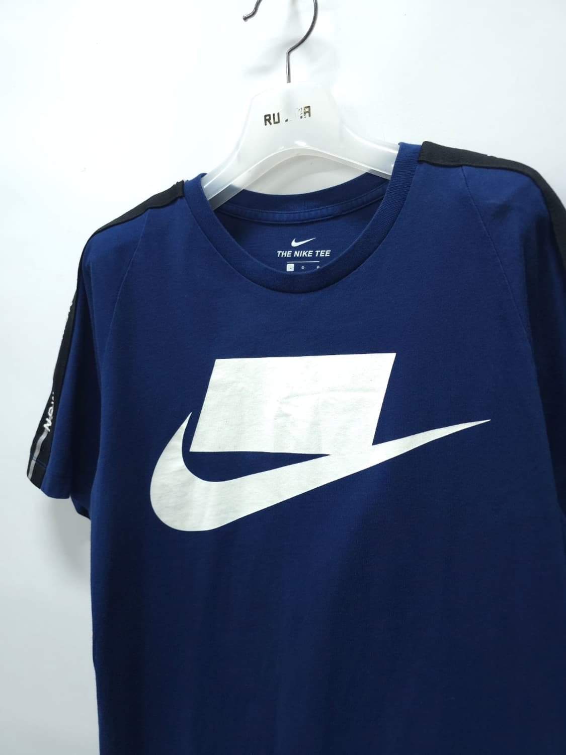 나이키 NSW 빅로고 사이드라인 테이핑 반팔 티셔츠 (95) 상품이미지3