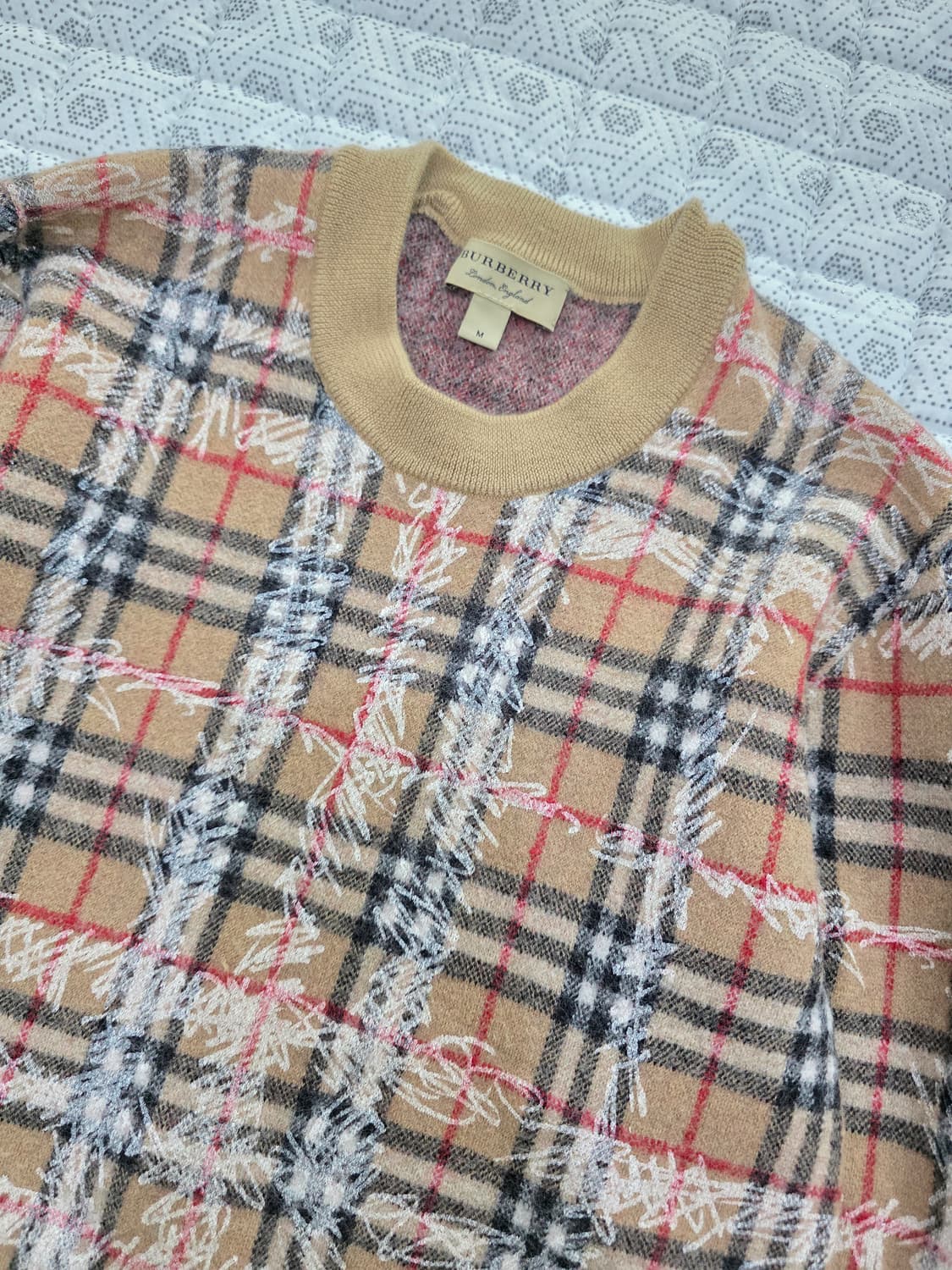 버버리 그래피티 체크 메리노 울 니트 ~44반 상품이미지6