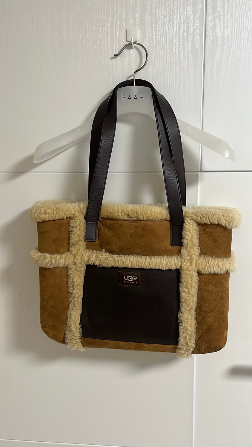 어그 숄더백 정품  상품이미지1