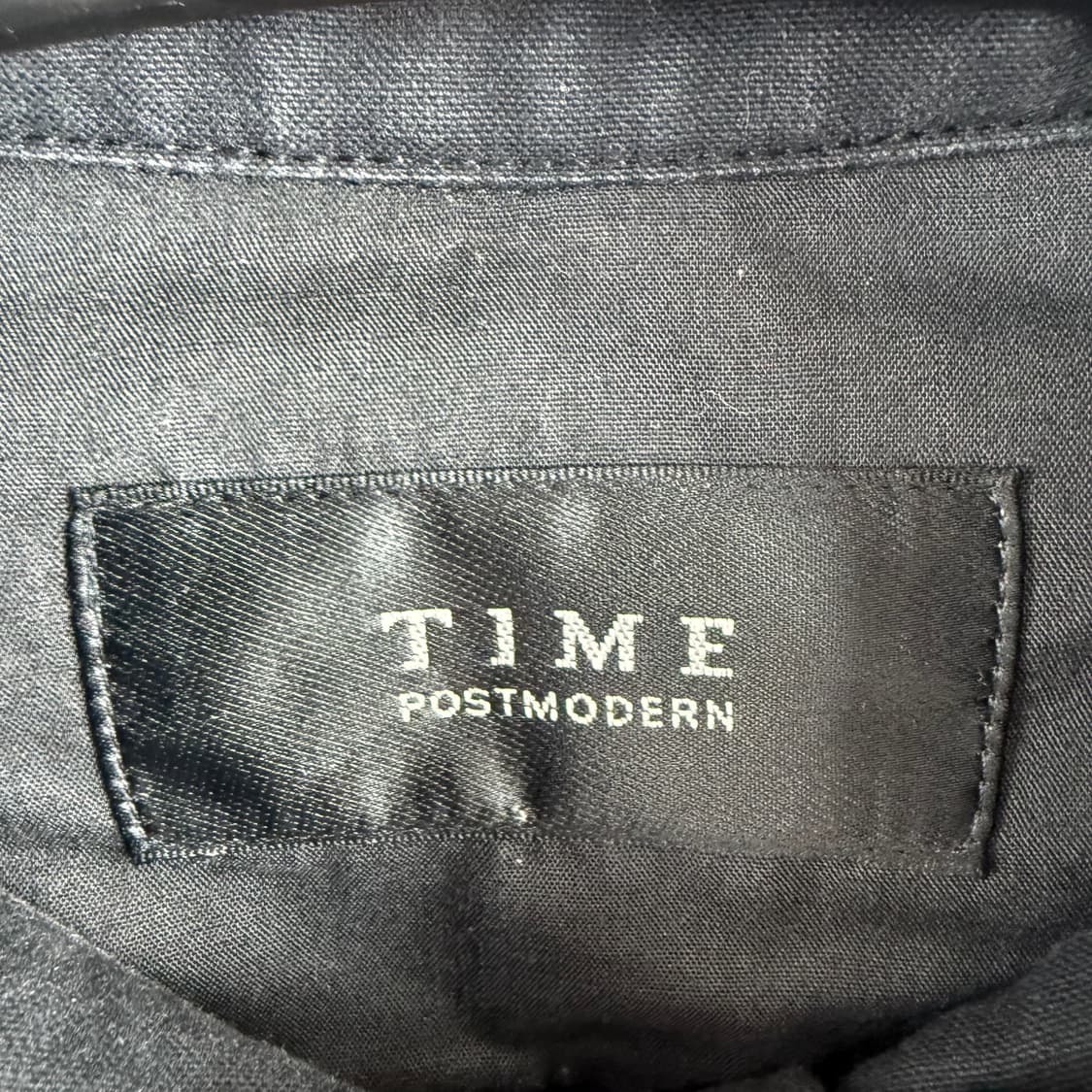 (F) 한섬타임 우먼스 펀칭 셔츠 버튼 자켓 블랙 상품이미지3