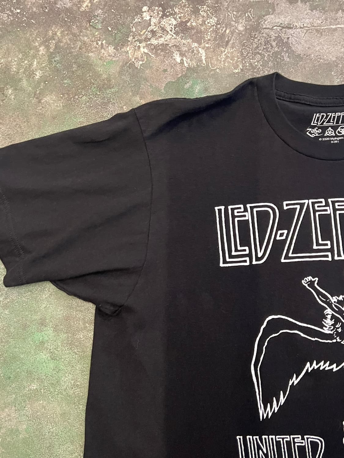 [L] 레드 제플린 1977 투어 티셔츠 밴드티 블랙 상품이미지5