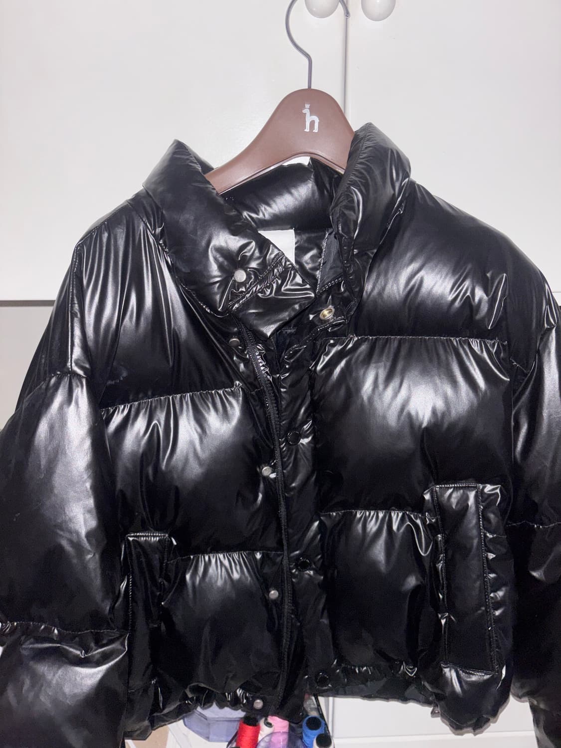 코드그라피 유광 숏패딩 상품이미지1