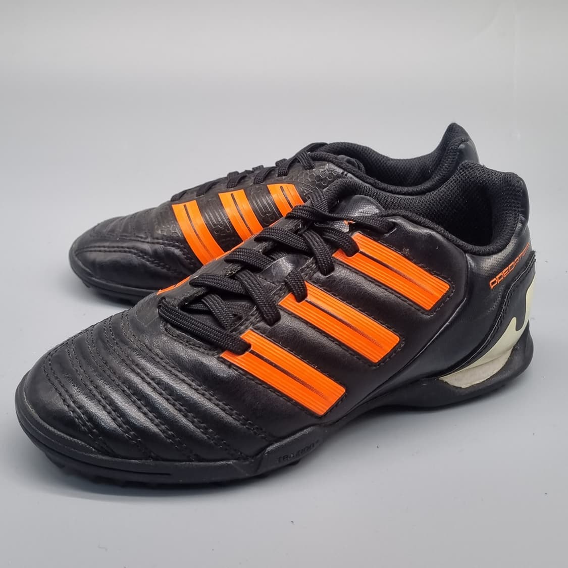 아디다스 프레데터 아동풋살화210 상품이미지1