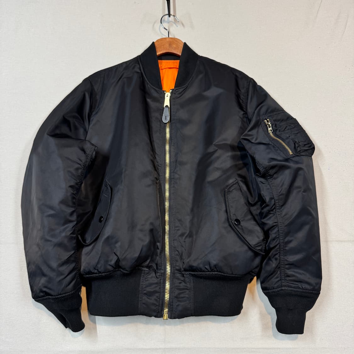 M) 알파인더스트리 MA-1 마원 항공점퍼 블랙 레귤러핏 상품이미지1