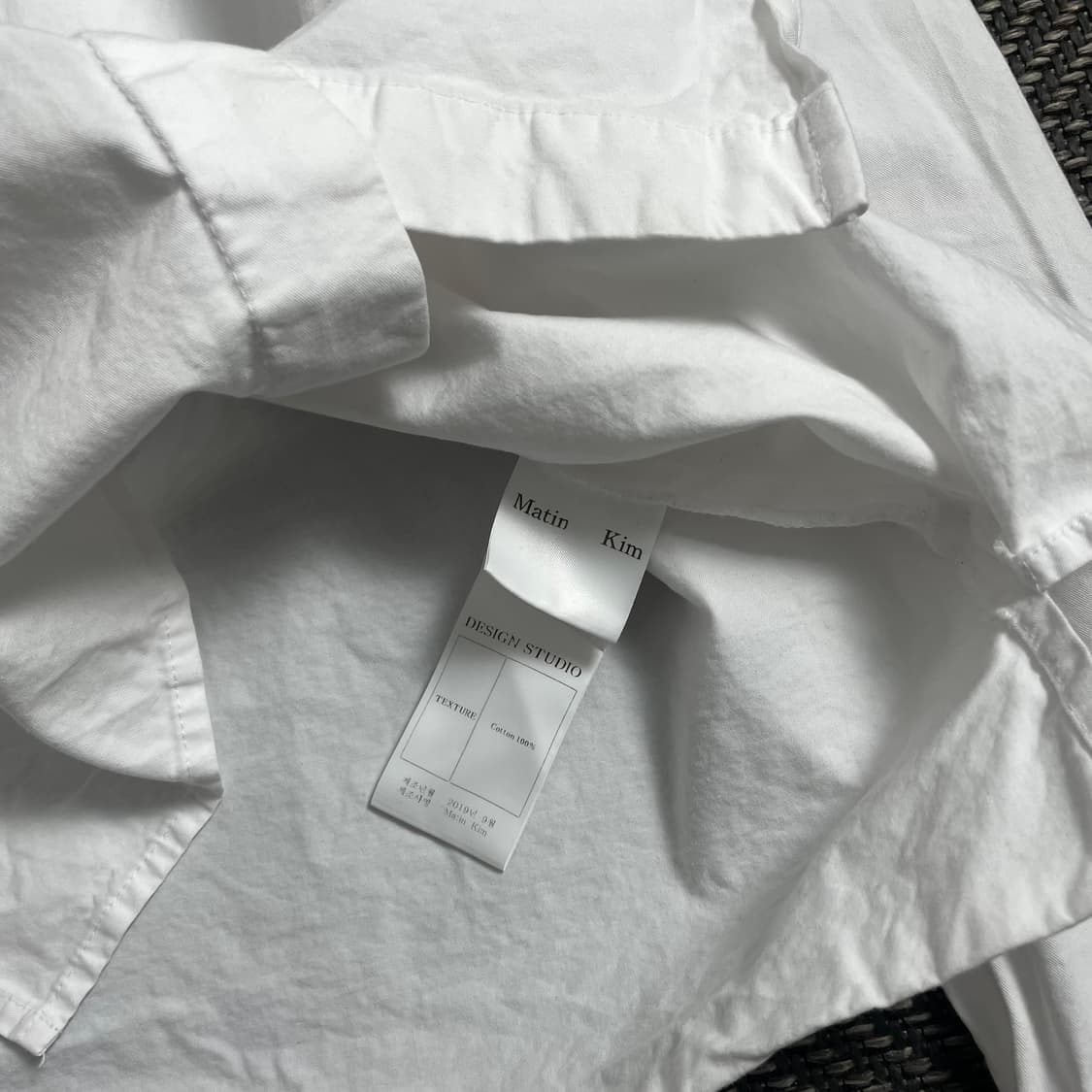 마뗑킴 히든 버튼 크롭 화이트 셔츠o 4243 상품이미지4