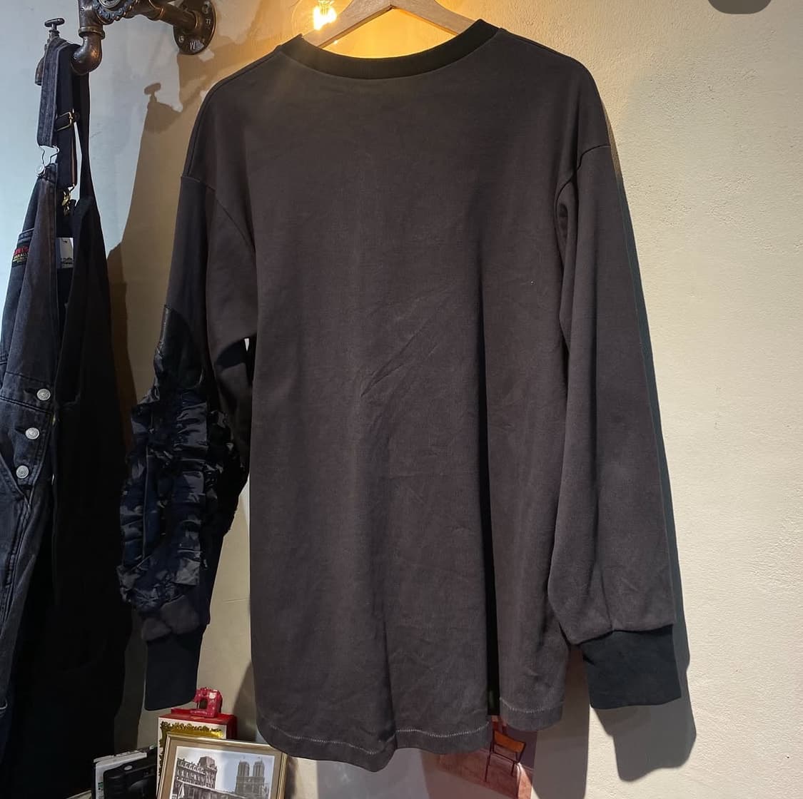 빈티지 러플 스웻 맨투맨 유니크 실루엣 상품이미지3