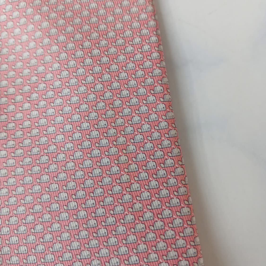 페라가모 실크 핑크 고래 패턴 넥타이 8.6cm A~B등급 A19422
 상품이미지8