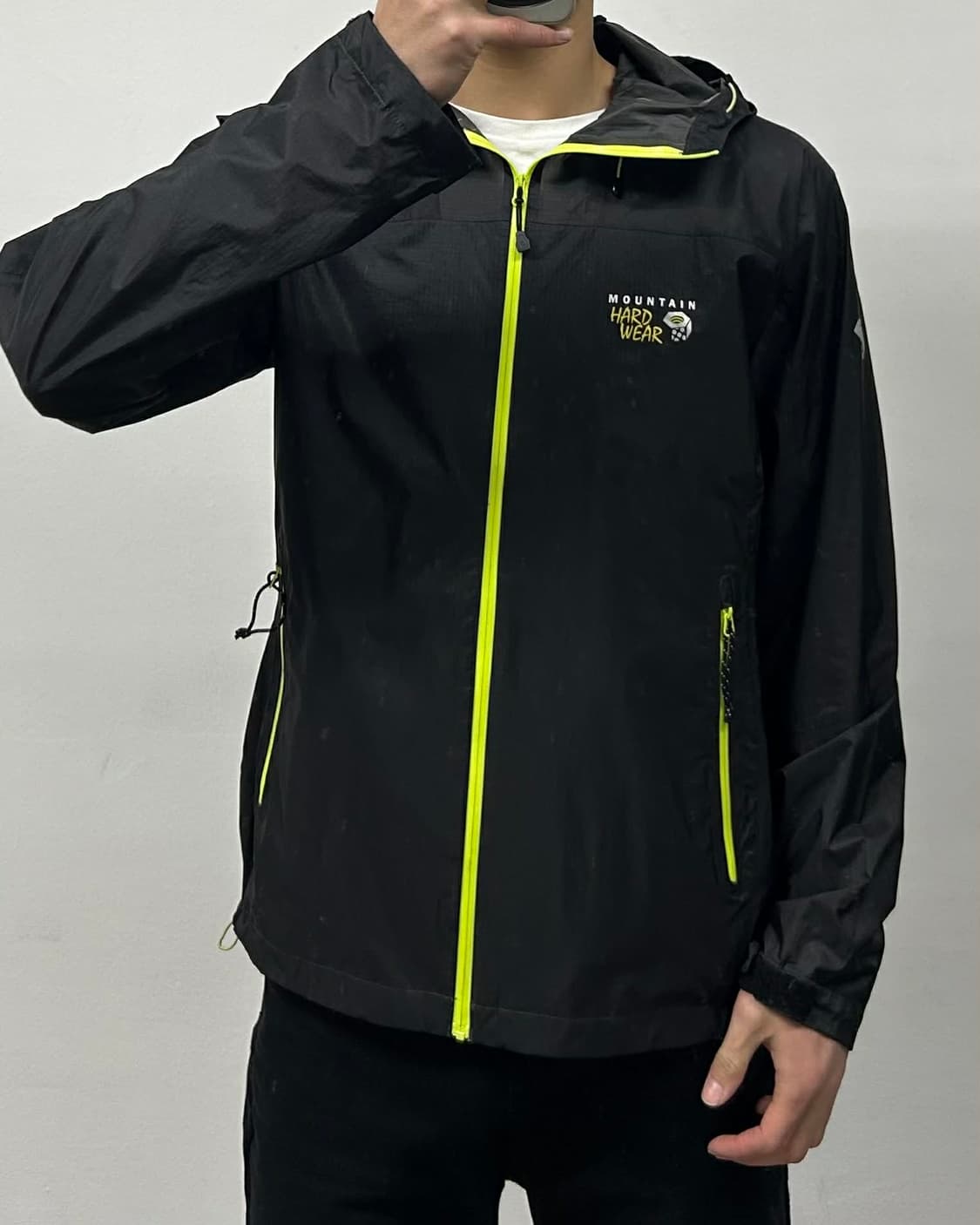 [L] 마운틴하드웨어 블랙 윈드브레이커 자켓 상품이미지1