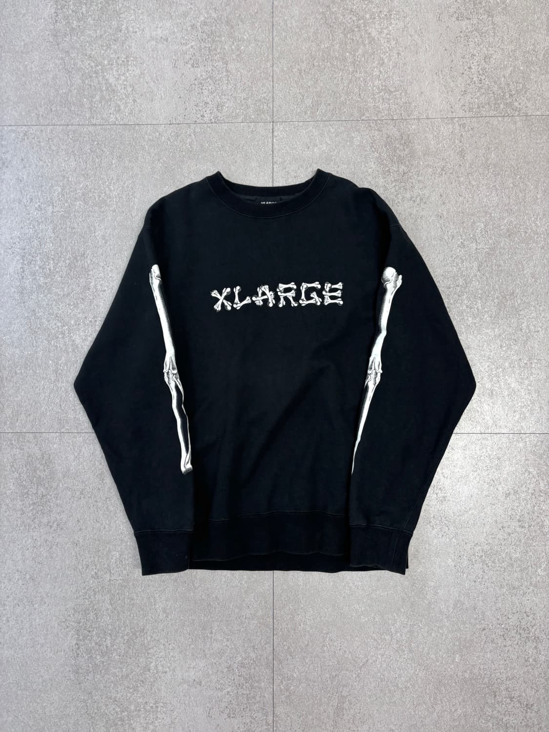 X LARGE 스켈레톤 프린팅 오버사이즈 맨투맨 상품이미지1