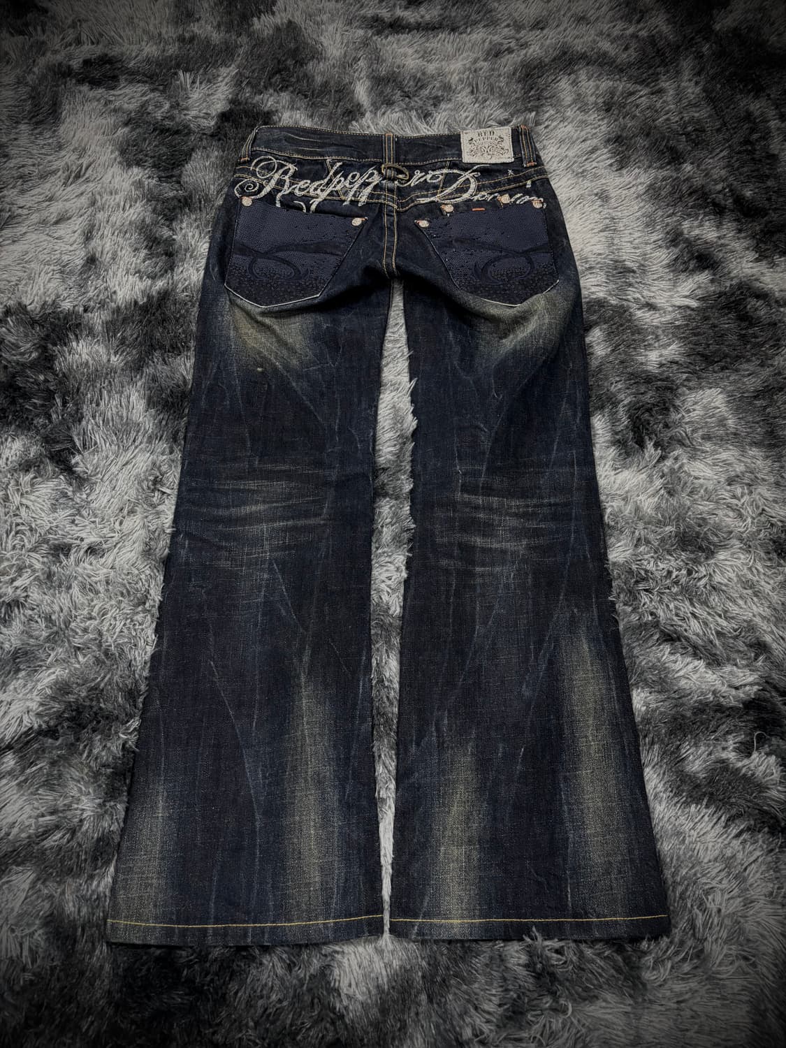 Red Pepper 스크립트 자수 워싱 부츠컷 데님팬츠 상품이미지1