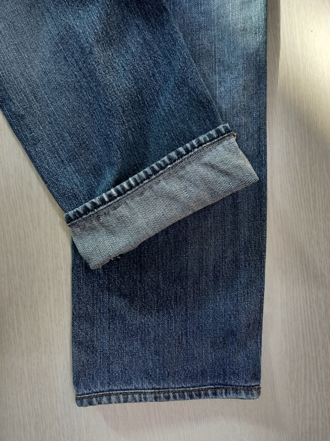 32 리바이스551 워싱 슬림일자진 32-293 상품이미지6