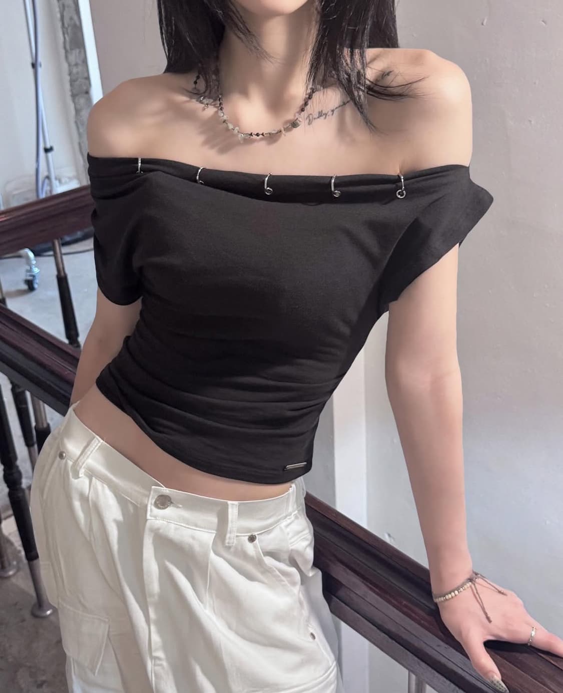 에트오소메 피어싱 드레이프 탑 화이트 상품이미지2