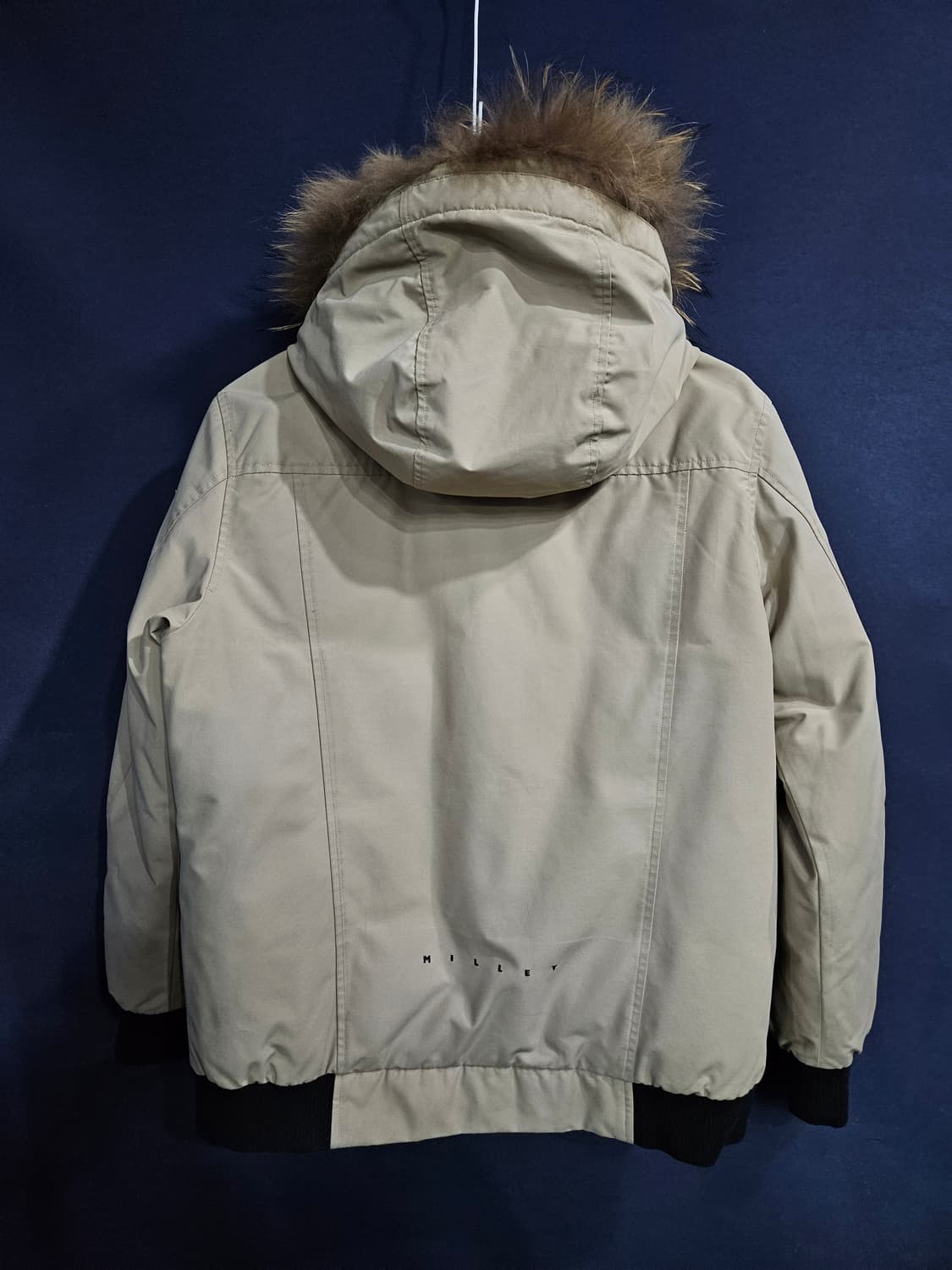 밀레 베이지컬러 남성 105 덕다운 숏패딩  상품이미지2