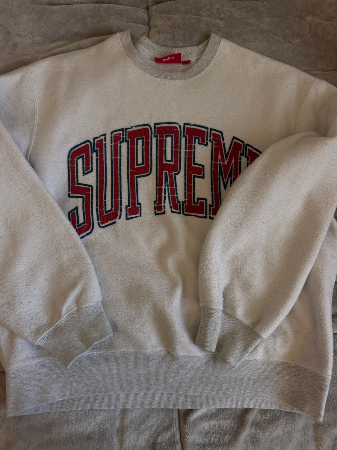 슈프림 인사이드 아웃 맨투맨 상품이미지1