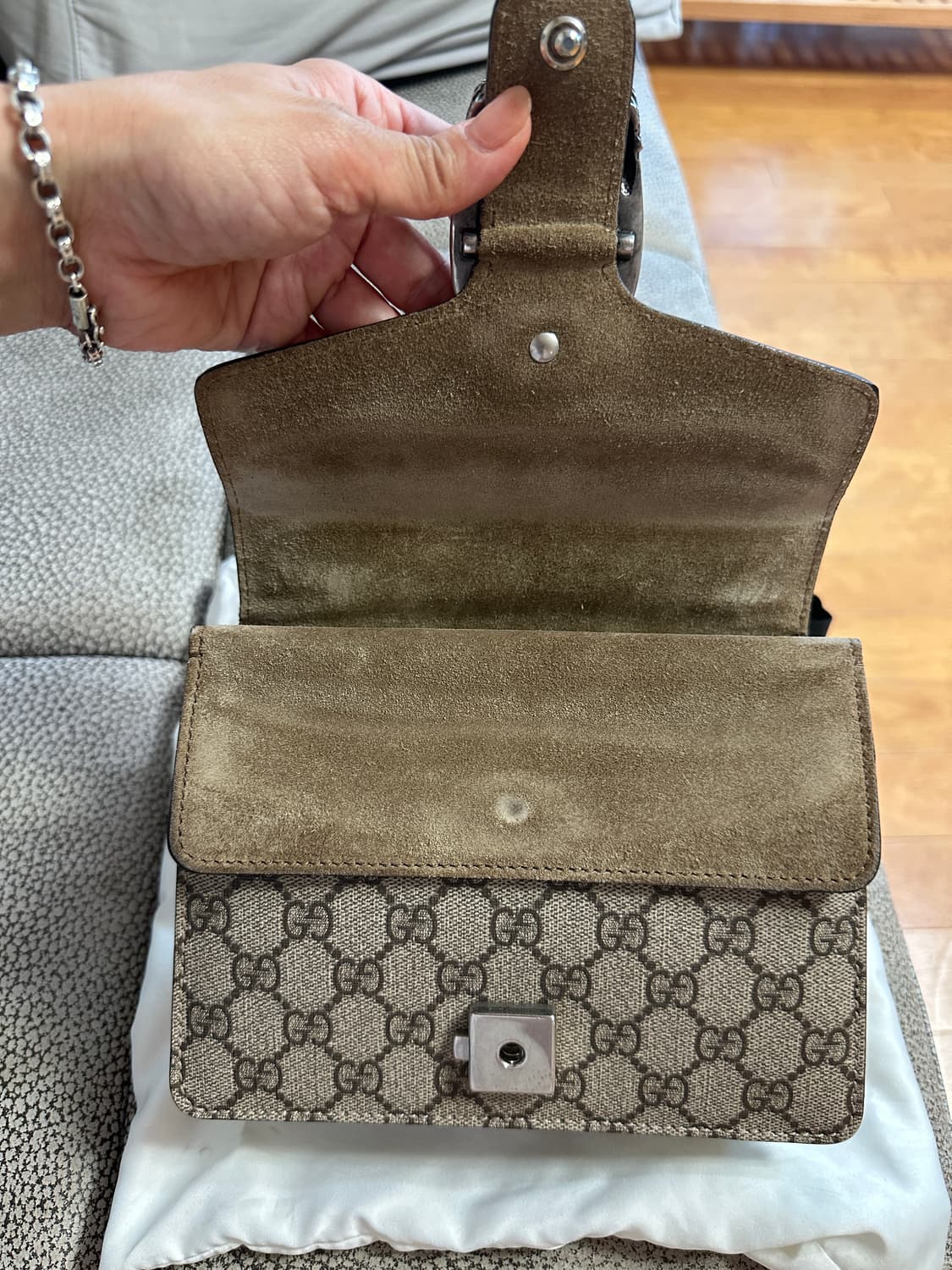 Gucci 디오니서스 스몰 숄더백 상품이미지4
