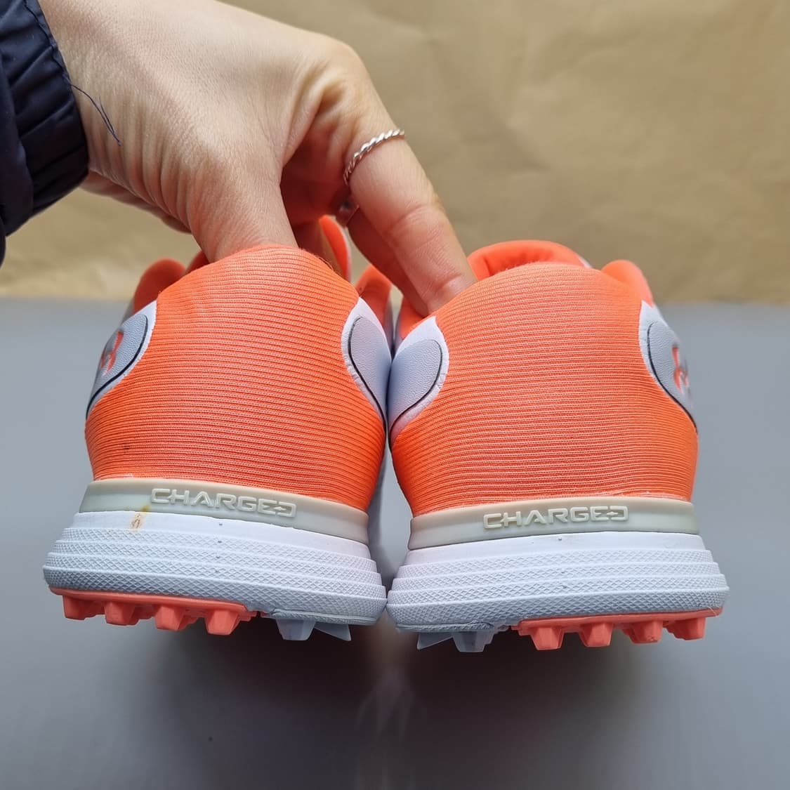 언더아머 차지드 스파이크리스 골프화 230 상품이미지4