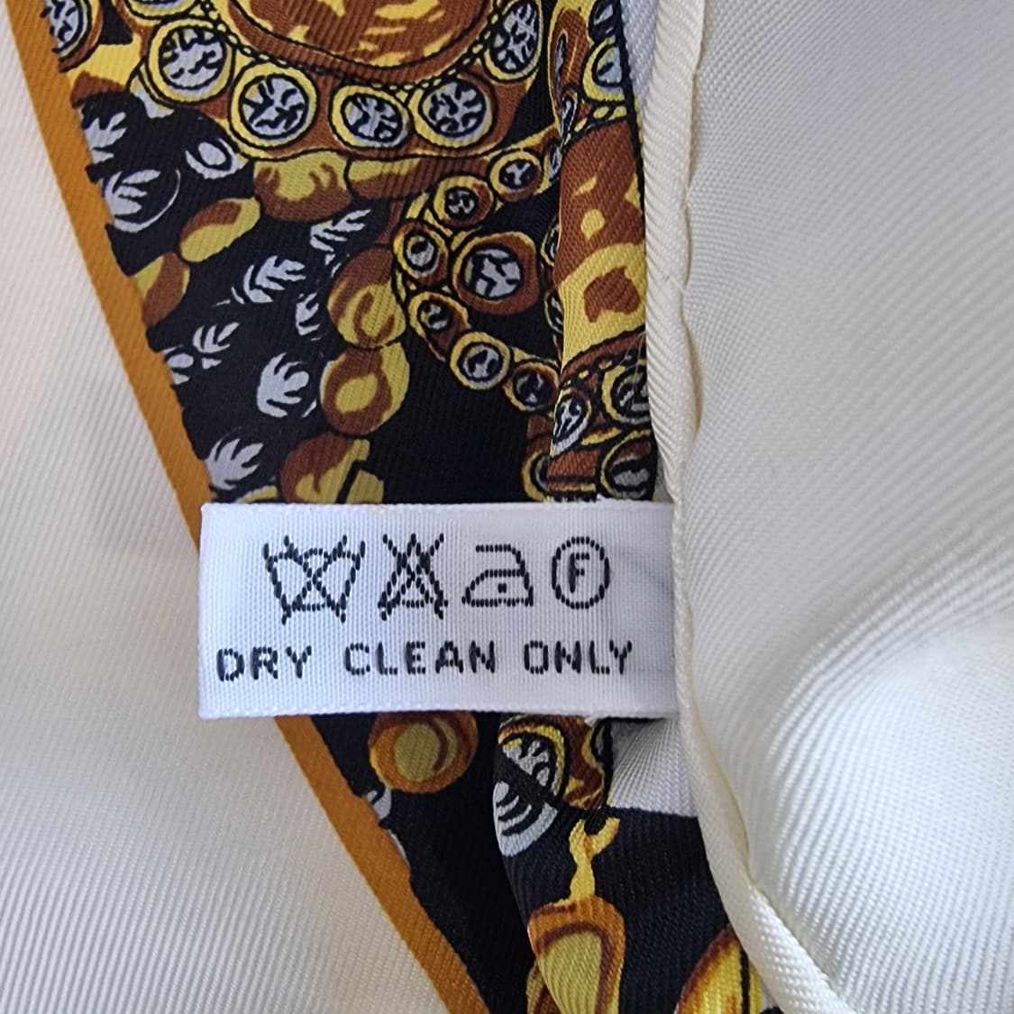 샤넬 로고 스카프 상품이미지9