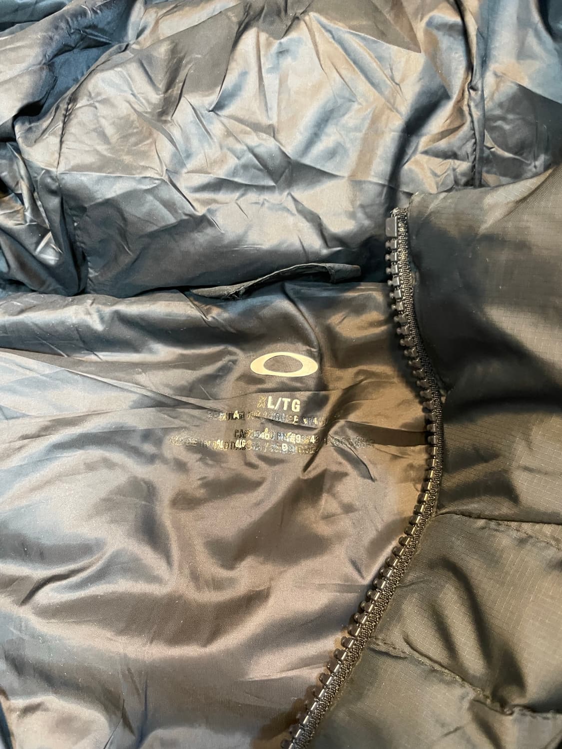 오클리(Oakley) 경량패딩(110싸이즈) XL 블랙 상품이미지5