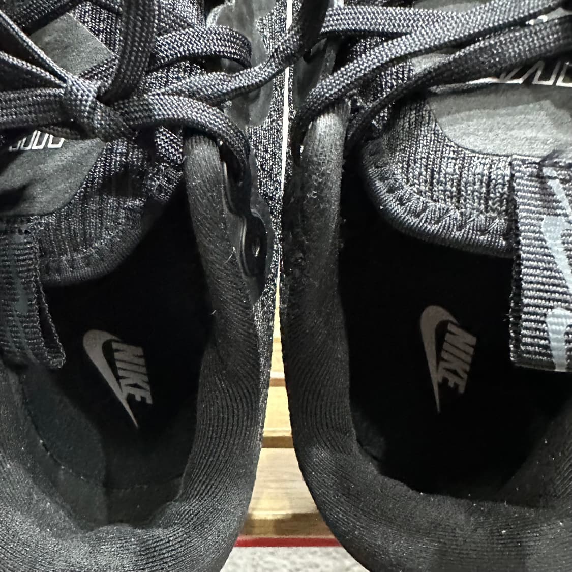 285) 나이키 운동화 남성 남자 런닝화 모티바 블랙 화이트 상품이미지7