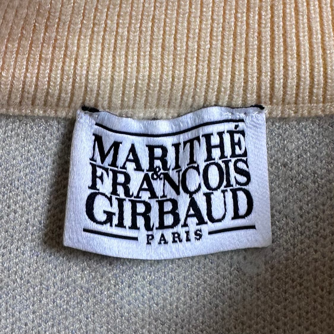 마리떼프랑소와저버 옐로우 크롭 니트 상품이미지5