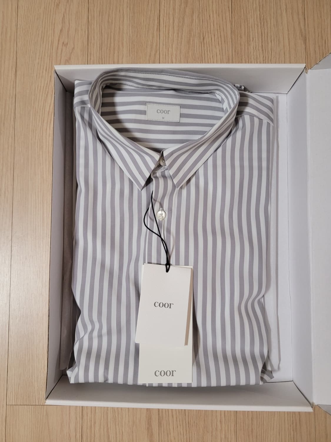 쿠어 볼드 스트라이프 셔츠 그레이 M 새상품 상품이미지1