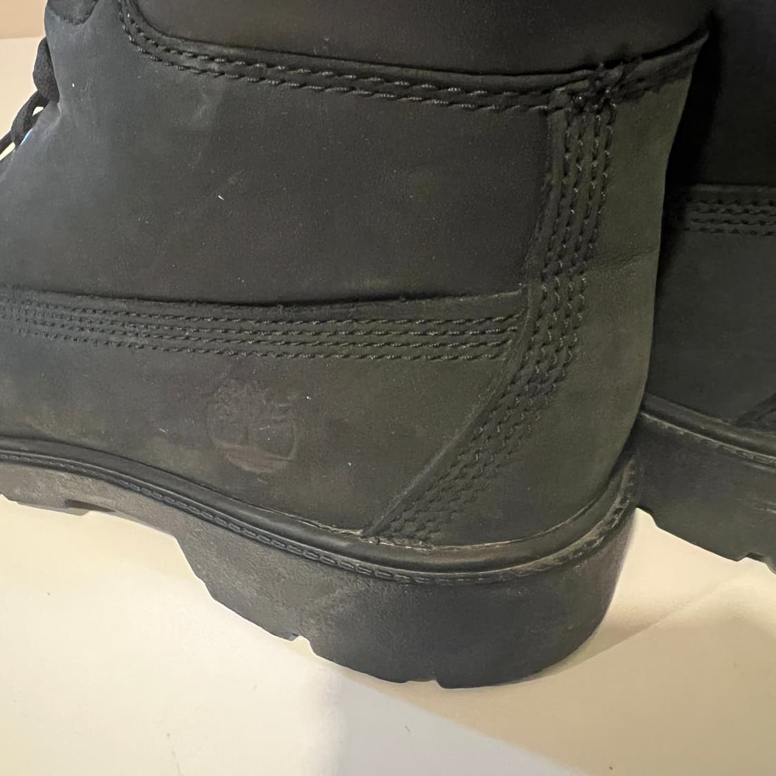 팀버랜드 6인치 클래식 부츠 블랙  상품이미지4