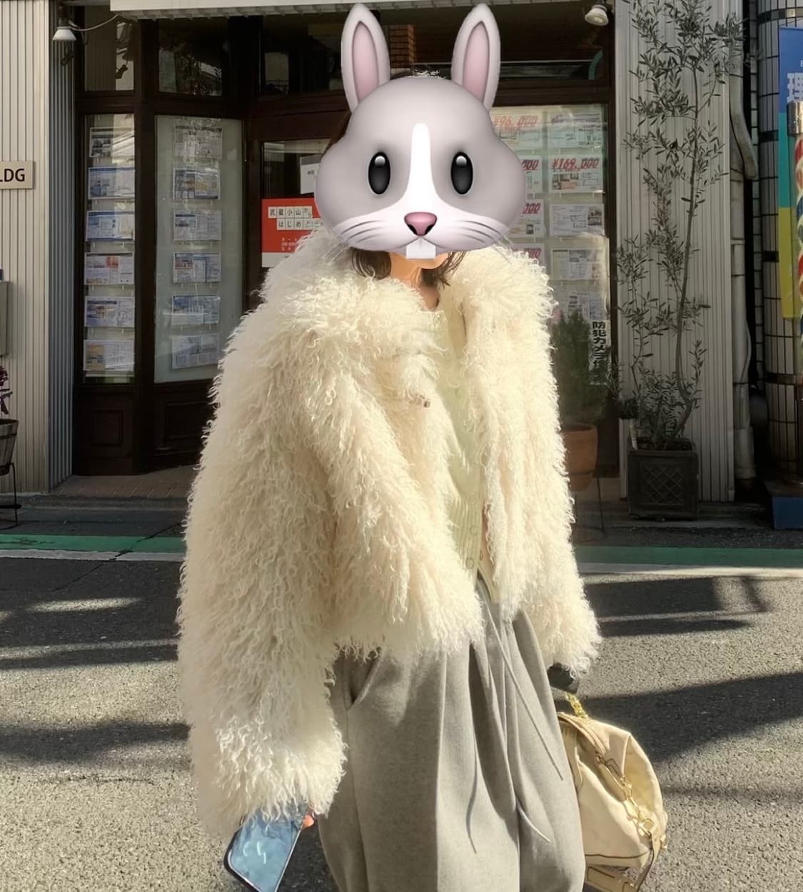 화이트컬러 shearing buckle fur crop jacket 상품이미지2