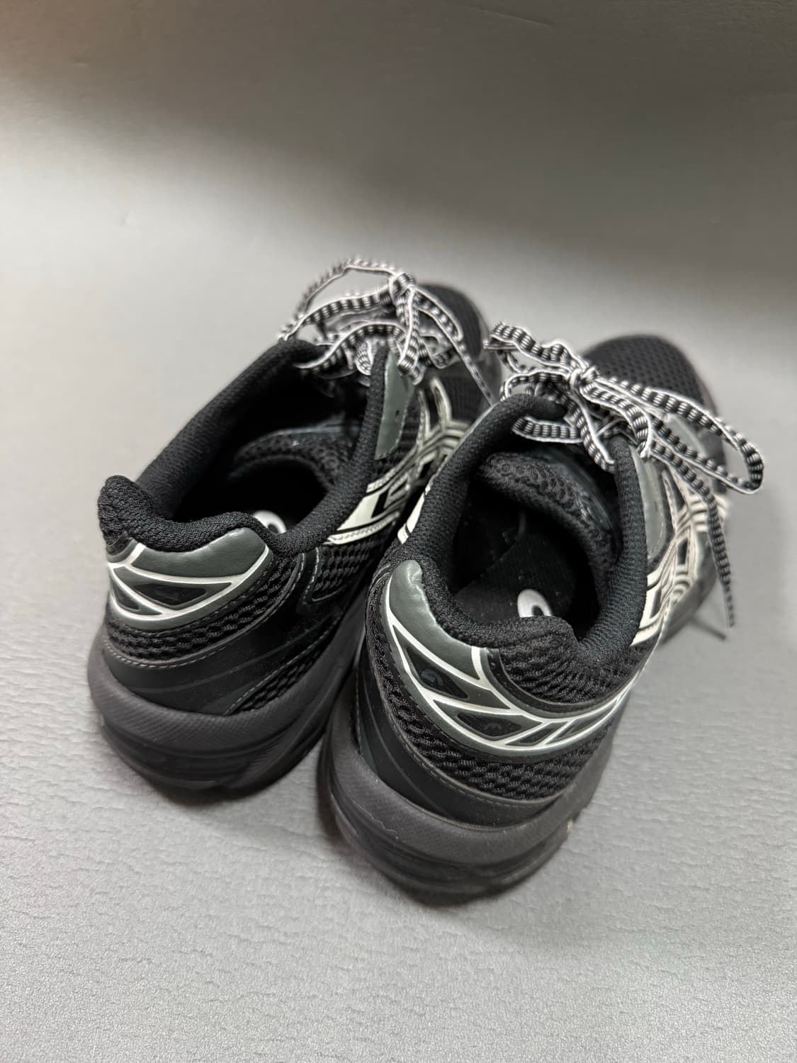 아식스 Asics Gel-1130 Black Glacier Grey -  상품이미지2