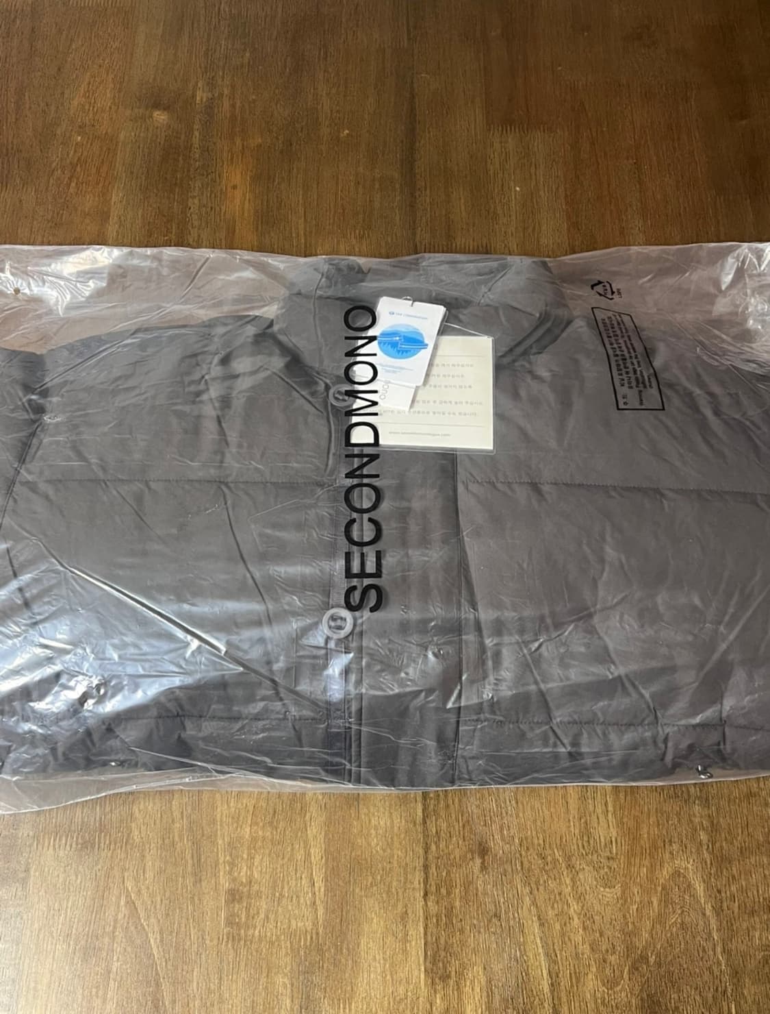 세컨모놀로그 패딩 판매 ! (100% 미개봉 새상품) 상품이미지3