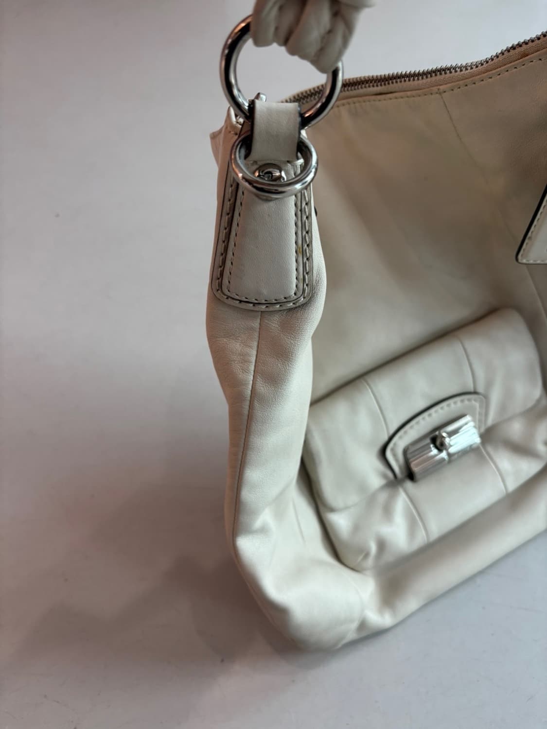 Old Coach Leather Bag 상품이미지4