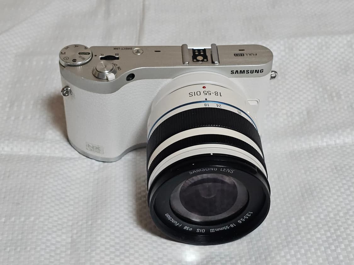 삼성 NX300 미러리스 카메라 상품이미지1