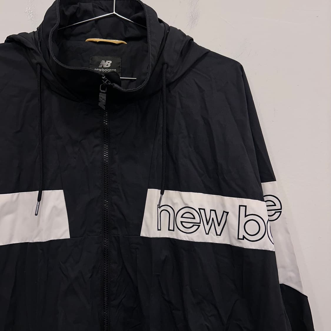 뉴발란스 올드스쿨 배색 오버핏 후드 바람막이 상품이미지1