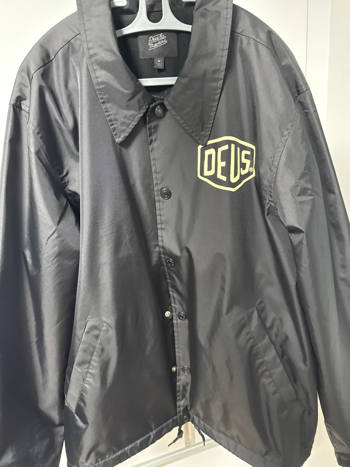 데우스 엑스 마키나 코리아 컬리지 코치 자켓 블랙 상품이미지1