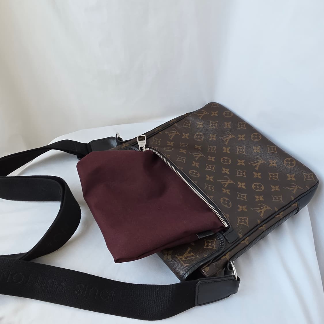 [정품 LOUIS VUITTON] 루이비통 모노그램 남성 크로스 메신저백 상품이미지9